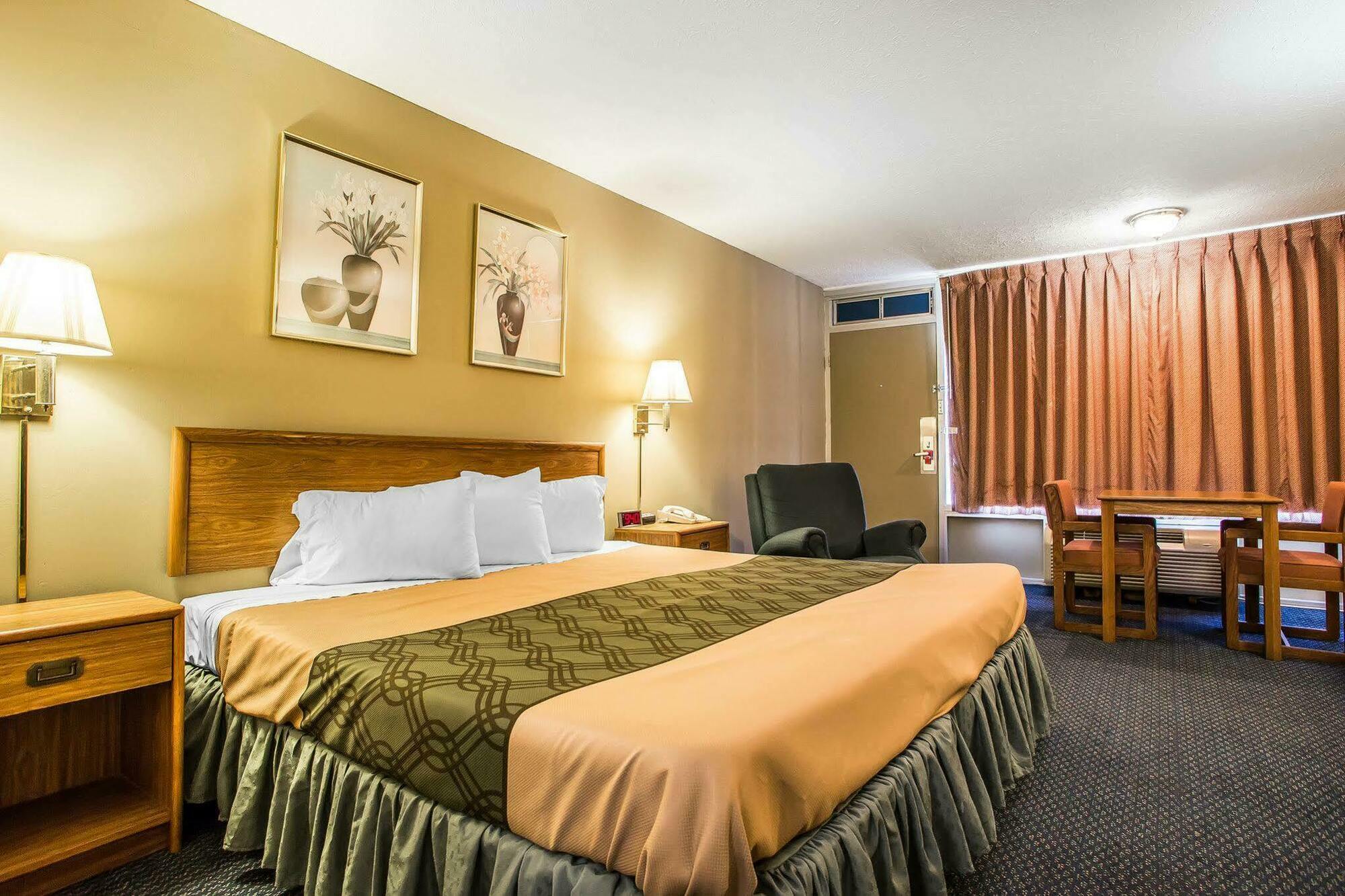 Econo Lodge Near Missouri University Of Science And Technology Rolla Kültér fotó